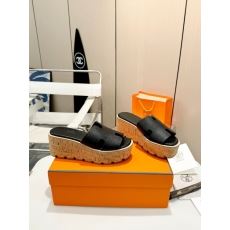 Hermes Slippers